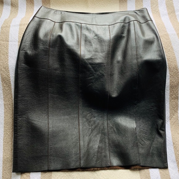 SOLD Akris Punto skirt - Picture 5 of 8